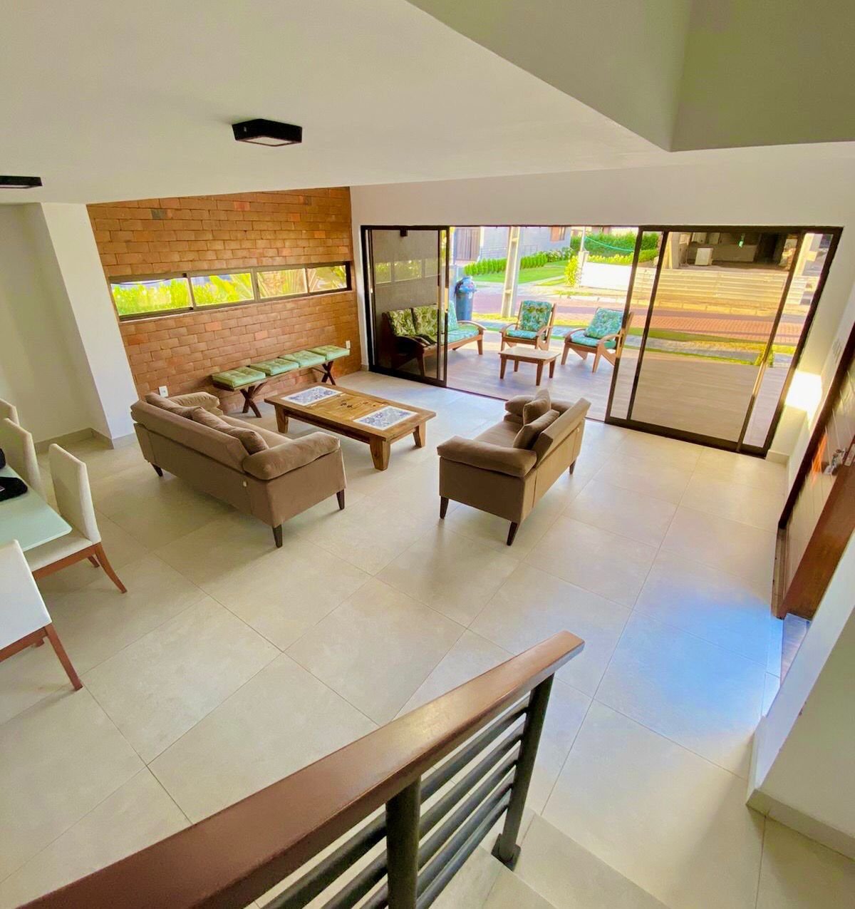 CASA - CONDOMÍNIO VILLAS DE BANANEIRAS