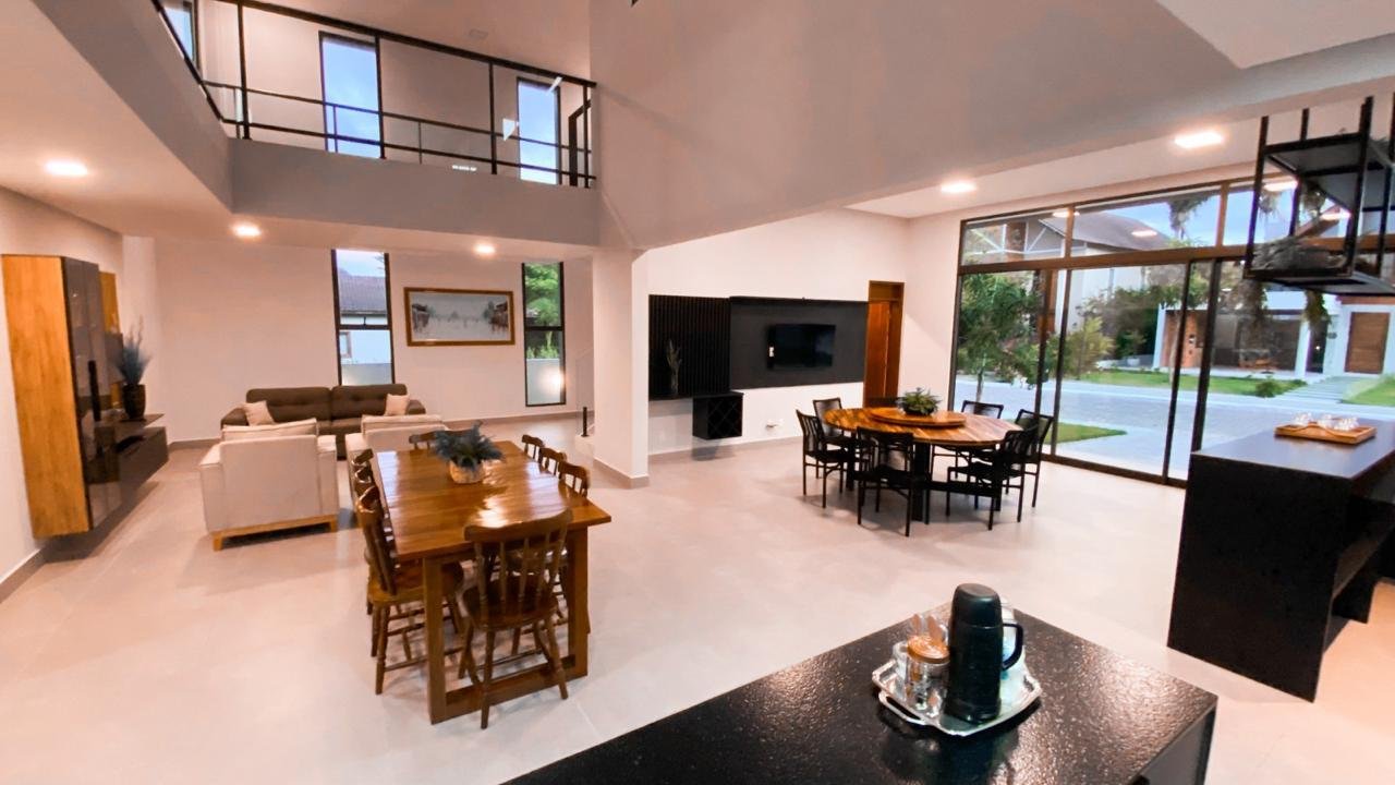 CASA - CONDOMÍNIO ÁGUAS DA SERRA/BANANEIRAS