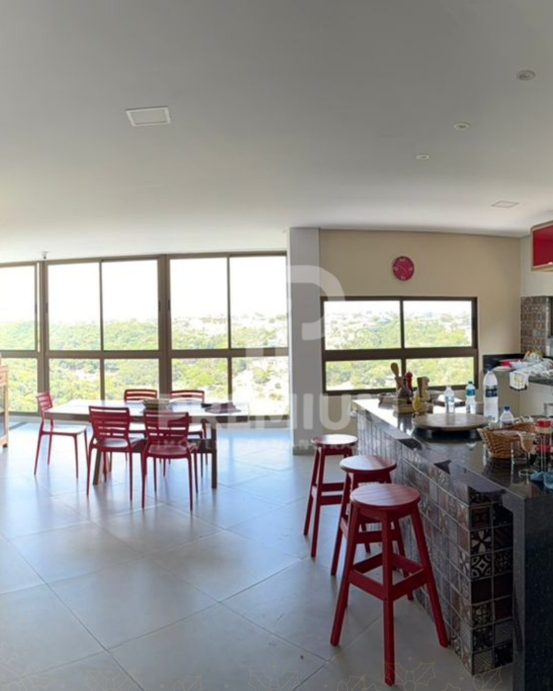 CASA PARA TEMPORADA - CONDOMÍNIO ÁGUAS DA SERRA