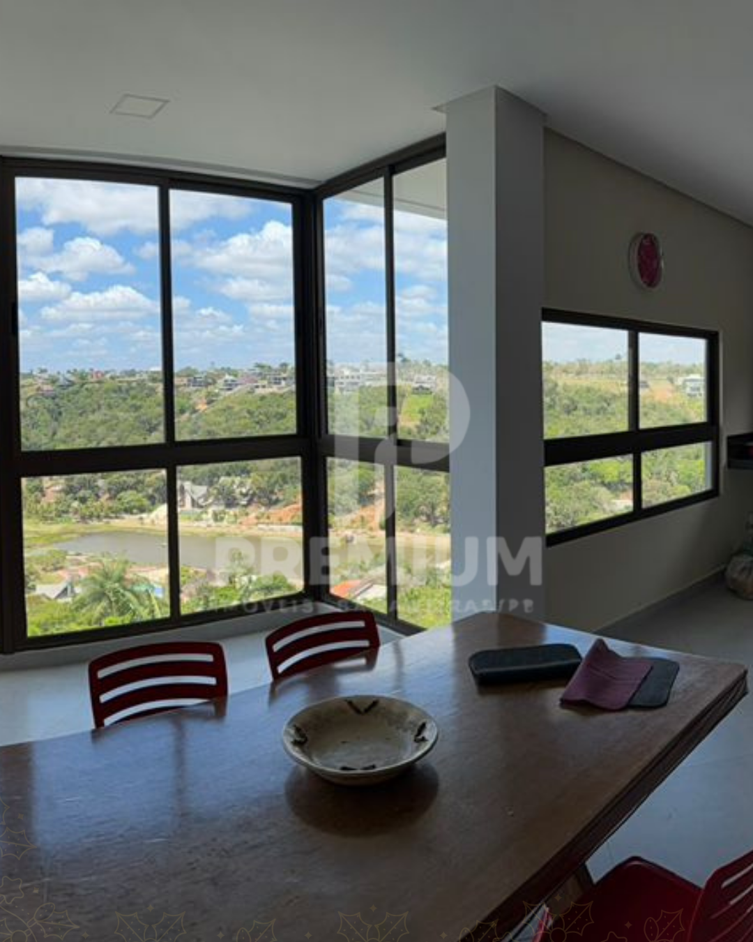 CASA PARA TEMPORADA - CONDOMÍNIO ÁGUAS DA SERRA