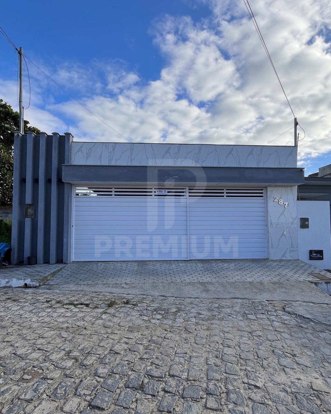 CASA - BAIRRO JARDINS, SOLÂNEA